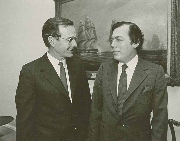 Præsident George H. W. Bush og Edgar Bronfman