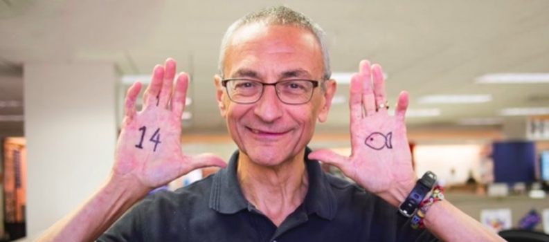 Billede fra John Podestas Twitter-profil